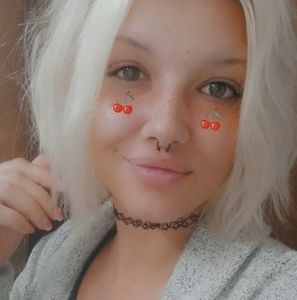 Meet your Posher, Doris